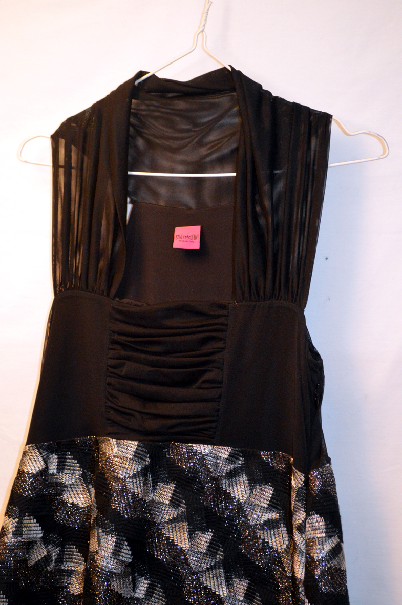 Robe SAVE THE QUEEN taille 38